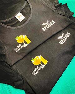 Tricouri si camasi personalizate - Beluga #textilprint #transfertextil #termotransfer #thsirtprint #customtshirts www.accentadvertising.ro @ Accent Advertising